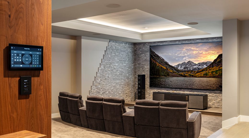 Golf Simulator Leads to Exceptional Entertainment Retreat for BRAVAS Colorado Client